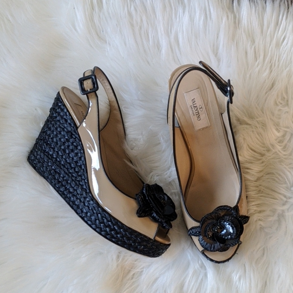 Valentino black and nude flower wicker pumps